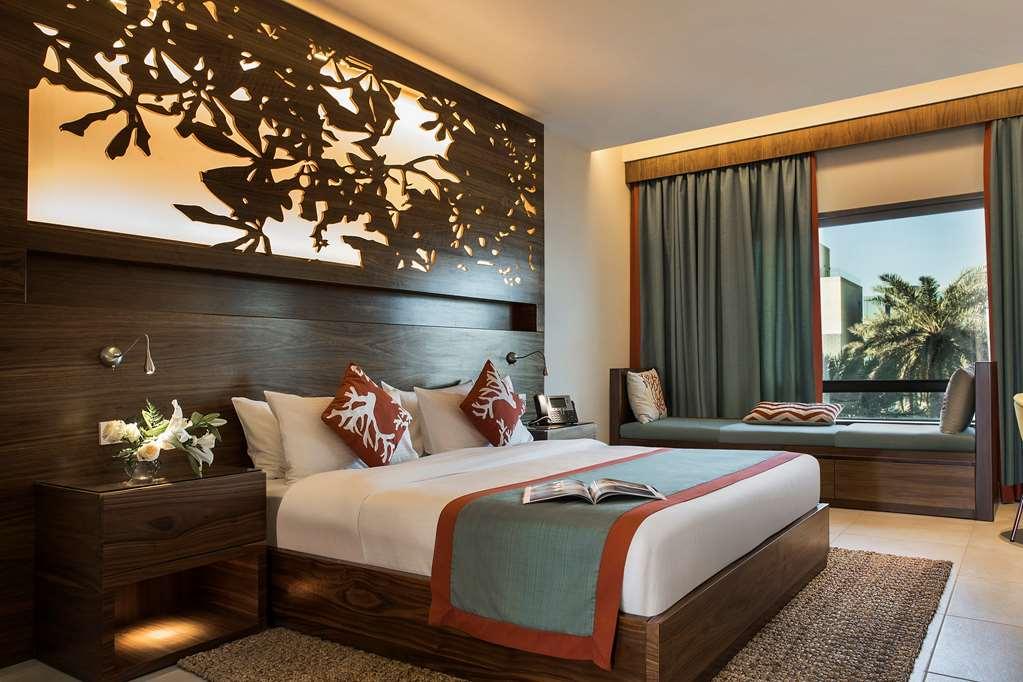 The Palms Beach Hotel And Spa - Kuwai Kuwait City Room photo